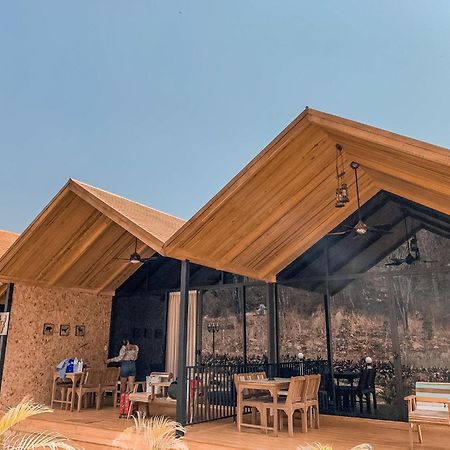 Hotel Mont Blanc Glamping Khao Yai Khao Yai National Park Habitación foto
